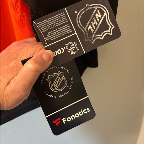 Philadelphia Flyers Travis Sanheim Jersey - Picture 4 of 5